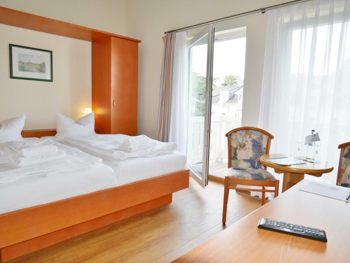 R&R Hotel Strandallee Бабе Екстер'єр фото